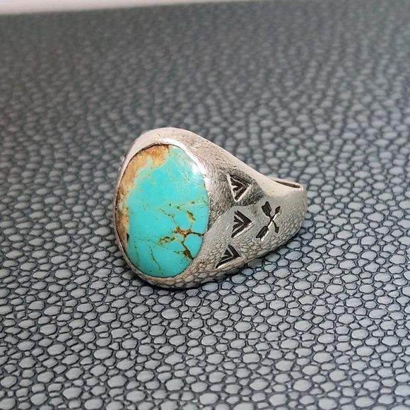 Vintage Sterling Silver Turquoise Ring Size 8.5 | Heavy Southwestern Style - Picture 1 of 9